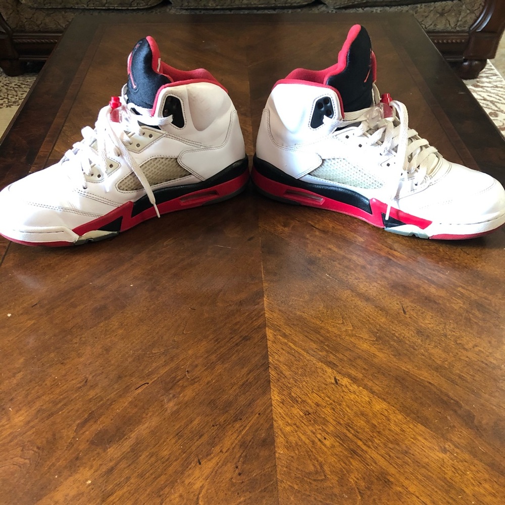 Air Jordan 5 Retro ‘Fire Red’ 2006
